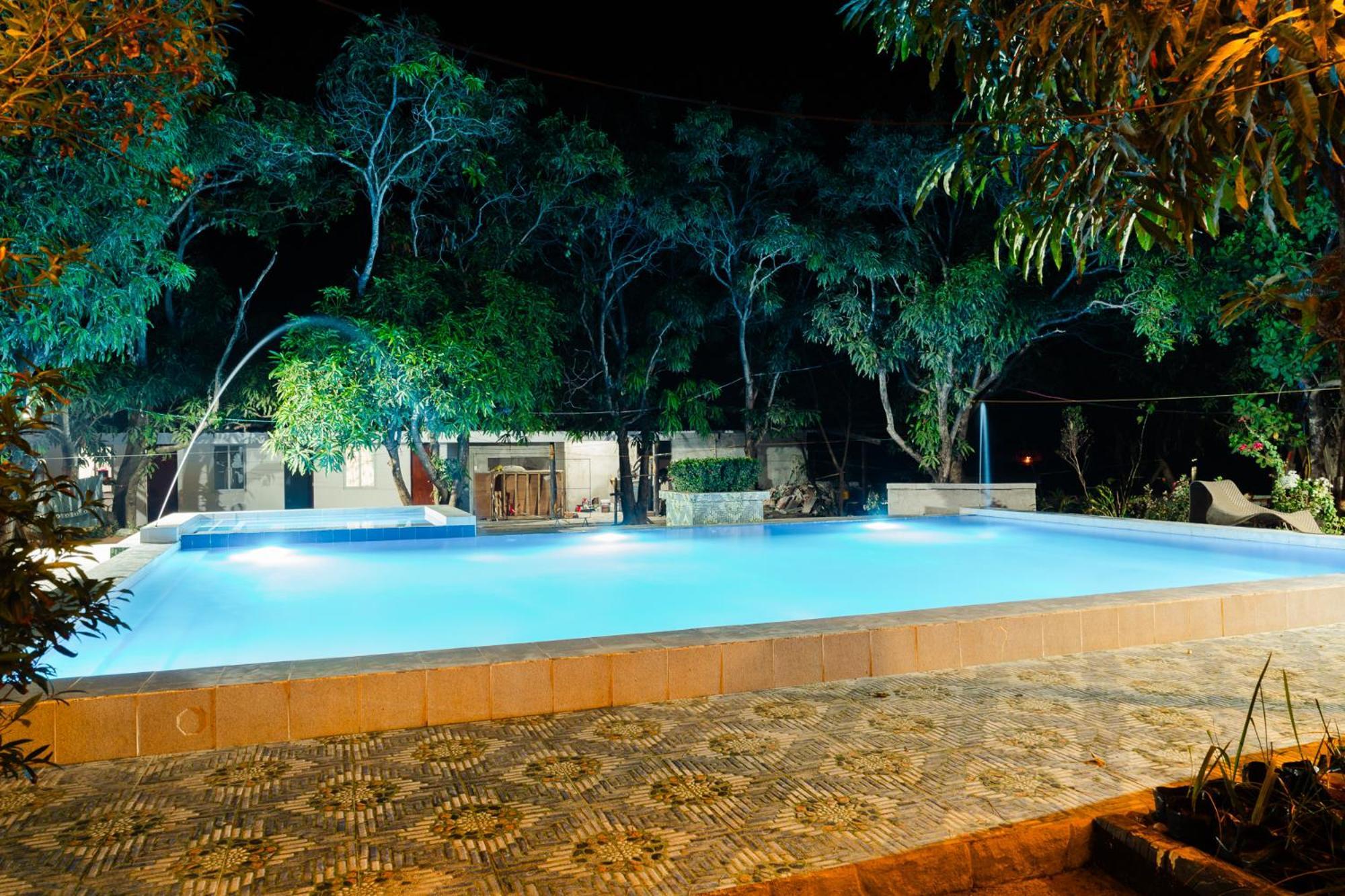 Q Beach Resort Cabangan Eksteriør billede