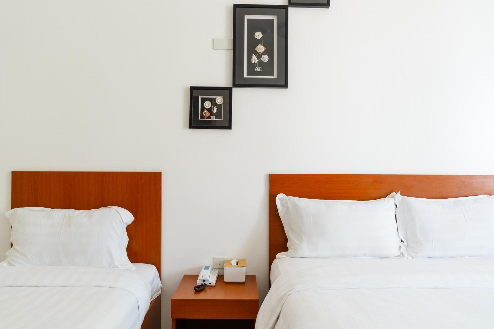 Q Beach Resort Cabangan Eksteriør billede